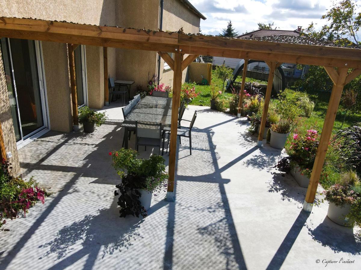 Villa Elegante A Panissieres Avec Piscine Privee Екстериор снимка